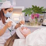 سالن زیبایی و آرایشگاه زنانه نازبانو