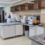 آزمایشگاه پارس