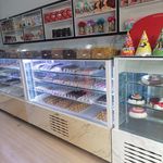 شیرینی سرای داغ داغ