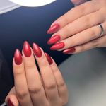 سالن زیبایی و آرایشگاه زنانه صورتی