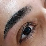 میکاپ آرتیست و ابروکار فوق تخصص اصفهان