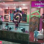 مرکز خرید پوشاک مال مون