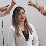 آموزش کاشت وخدمات ناخن مهتاب اصفهان