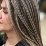 آموزشگاه و سالن زیبایی آیدا احمدی