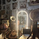 گالری قاب طلایی