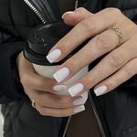 سالن کاشت ناخن نگین صادقیه