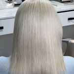 مرکز کراتین و احیا مو و پوست سر“صنم”