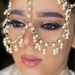 سالن زیبایی رژ سرخ