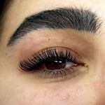 خدمات تخصصی اکستنشن مژه ندا عامری