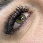 اکستنشن مژه لیفت مژه خدمات لایق چشمان تو
