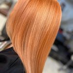 خدمات تخصصی رنگ و لایت و کوتاهی مو هستی
