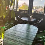 کافه سبز بار گرم وسرد فست فودصبحانه