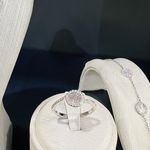 فروشگاه زیور آلات نقره زیوین گالری