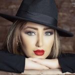 سالن زیبایی رژ سرخ