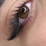 خدمات تخصصی اکستنشن مژه فرح