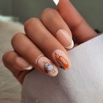 مرکزتخصصی کاشت ناخن و اکستنشن مژه رامونا