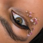 خدمات تخصصی اکستنشن مژه فاطمه