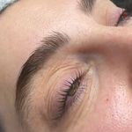 خدمات تخصصی مژه و ابرو گیلوری