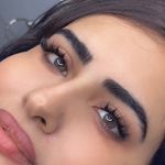 خدمات تخصصی کاشت مژه