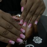 سالن زیبایی رزسفید