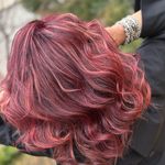 سالن زیبایی و آرایشگاه زنانه فرناز