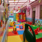 مهد و پیش دبستانی پرستوهای شاد دوزبانه۴⭐