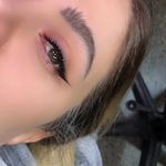 خدمات تخصصی اکستنشن مژه شمیم