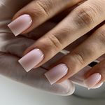 خدمات تخصصی کاشت ناخن و مژه زهرا فاضلی