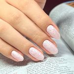 مرکز تخصصی کاشت ناخن شبنم