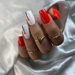 خدمات کاشت ناخن محمودی