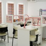 خدمات تخصصی ناخن و مژه کیمادلا