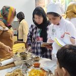 آموزشگاه آرایشی زنانه گلرخ