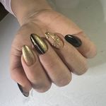 خدمات و آموزش کاشت ناخن مهلا