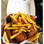 پیتزا فروشی