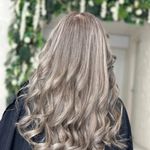 انجام کلیه خدمات رنگ مو قنبری