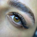 خدمات تخصصی مژه نگار