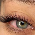 اکستنشن مژه و کاشت مژه آوین