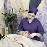 ماساژ زن روز(مخصوص بانوان)