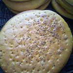 محصولات خانگی امیران پخت فتیر کیک یزدی کلوچه ونان خرمایی