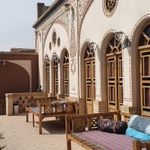 هتل سنتی خادمی