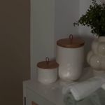 کلینیک پاکسازی پوست و فیشال ژیوان