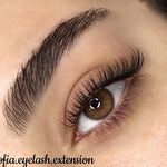 خدمات تخصصی اکستنشن مژه سوفیا