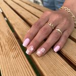 آموزش و خدمات تخصصی ناخن زینو