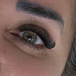 مرکز تخصصی مژه و ناخن فانلی