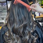 سالن زیبایی لئو متخصص لایت بدون دکلره