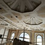 نقاشی و بتونه ساختمان زنگی آبادی زاده