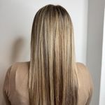 خدمات تخصصی رنگ و لایت و ناخن یاس