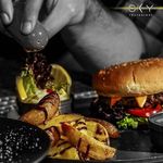 کافه رستوران اسکای لانژ