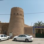 برج های دو قلوی لب خندق