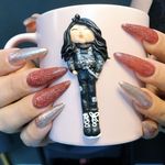 مرکز تخصصی خدمات کاشت ناخن مهشید رستگاری